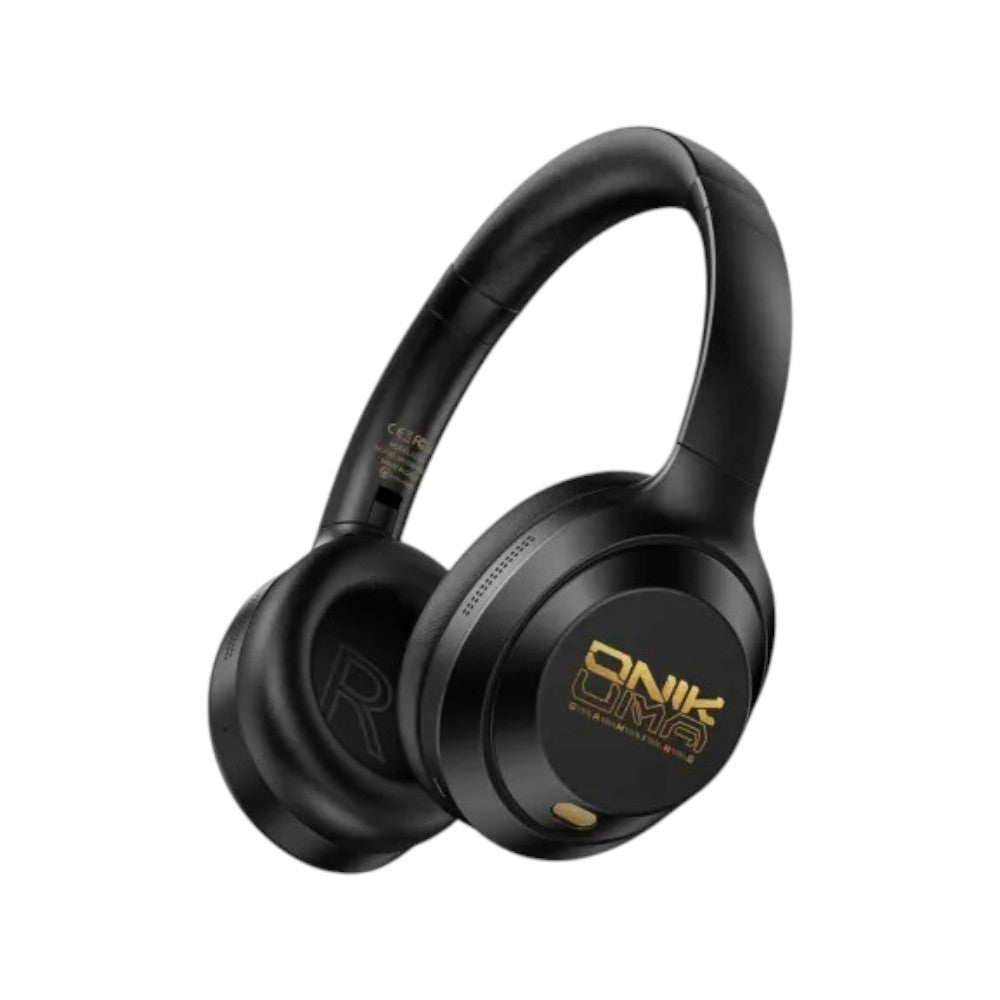 Onikuma GT811 wireless Bluetooth headphones in black featuring cushioned earcups, an adjustable headband, and sleek branding.